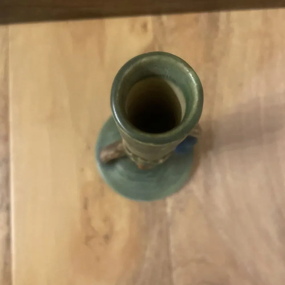 Roseville Bushberry Green Bud Vase 152 - 7 Excellent